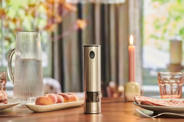 Cole & Mason Battersea USB-C Salt or Pepper Mill 210mm