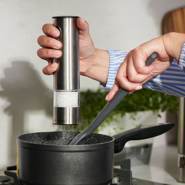 Cole & Mason Battersea USB-C Salt or Pepper Mill 210mm