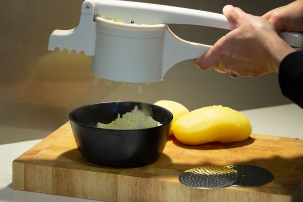 Cuisena Potato Ricer with 3 S/S Discs