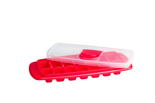 Cuisena Ice Cube Tray with Lid - Red