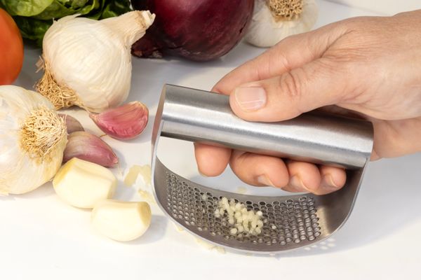 Cuisena Stainless Steel Garlic Rocking Press