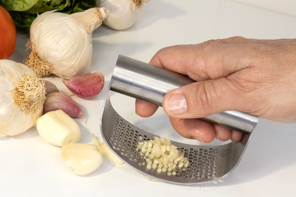 Cuisena Stainless Steel Garlic Rocking Press