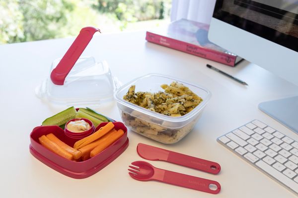 LocknLock To-Go 2 in 1 Salad Container - Hot Pink