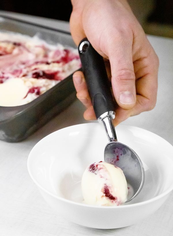 MasterCraft Soft Grip Ice Cream Scoop