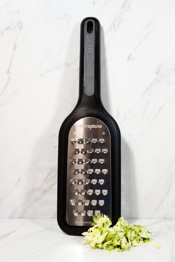 Microplane Select Series - Extra Coarse Grater Black