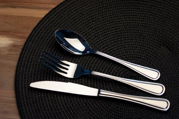 Oneida New Rim 42pc Cutlery Set