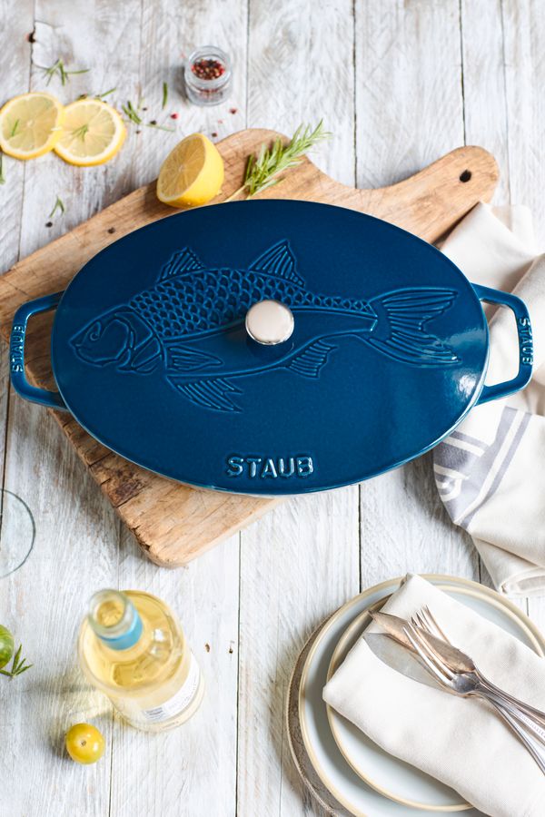 Staub Oval Dish 32cm La Mer 'Fish'